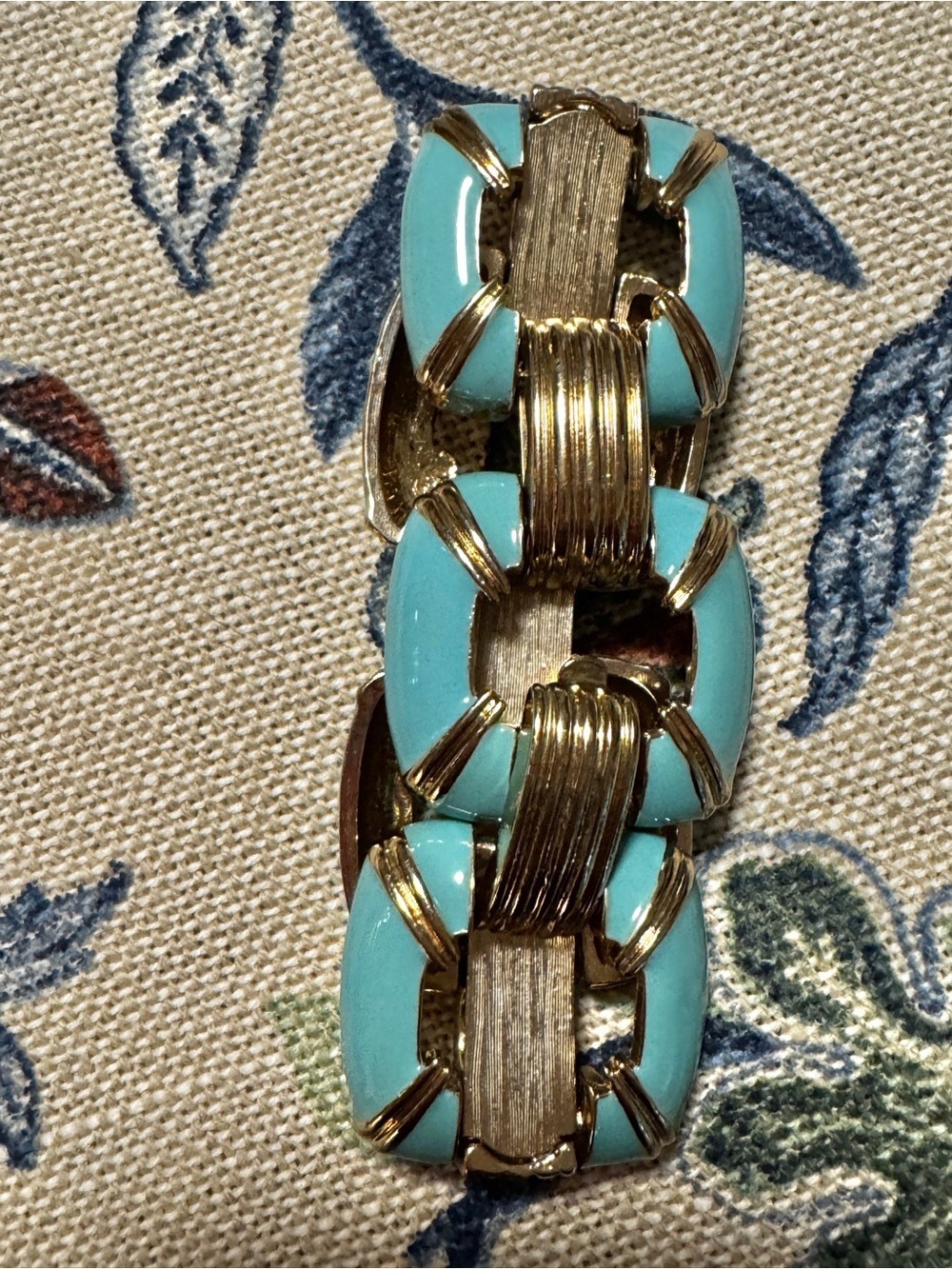 Classic Gold-Tone and Turquoise Link Bracelet - Women Jewelry